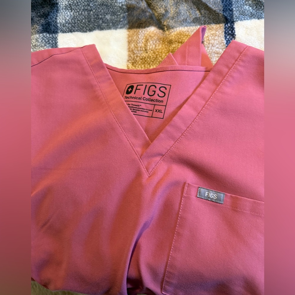 Figs scrub set